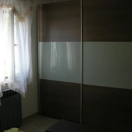 Apartment Jole *