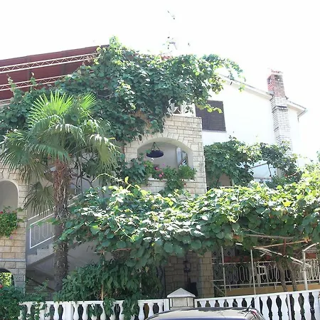Apartment Jole *