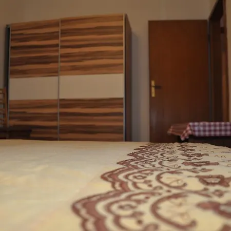 Jole Apartman Póla